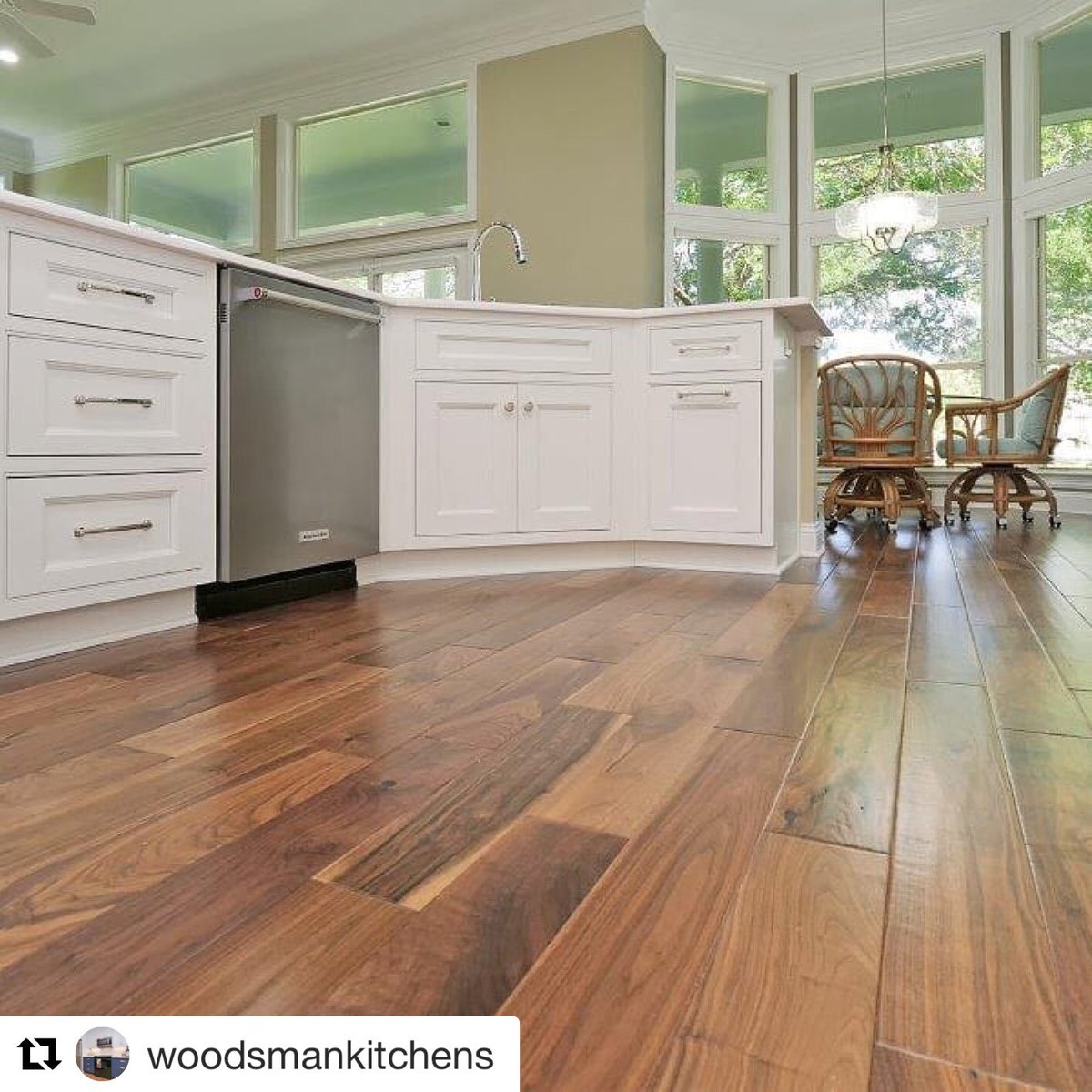 Compass Flooring Distributors tweet media