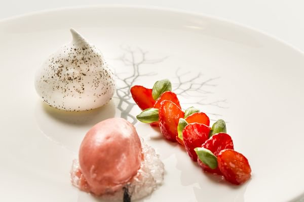 OliveTreeBath's tweet photo. The Olive Tree is one of the most #romantic #restaurants in #Bath, it has to be said.
Who would you bring along for a delicious #datefortwo?
#Finedining #finediningrestaurant #RestaurantsinBath https://t.co/j67aEqbfvI