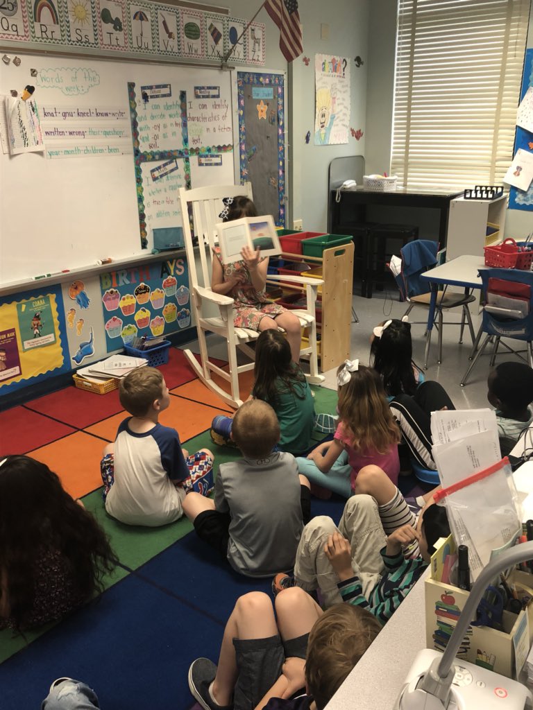 jenny_krush's tweet photo. End of year honors have started. Each day a student will be honored for their accomplishments this year and given a word that best describes them. Today we honor Eleanor for being INTELLIGENT!   @Hillcrest_BCPS @c1shaw @JenMLynch @bolander_maria @HillcrestPTA https://t.co/9AyUw9kVu8