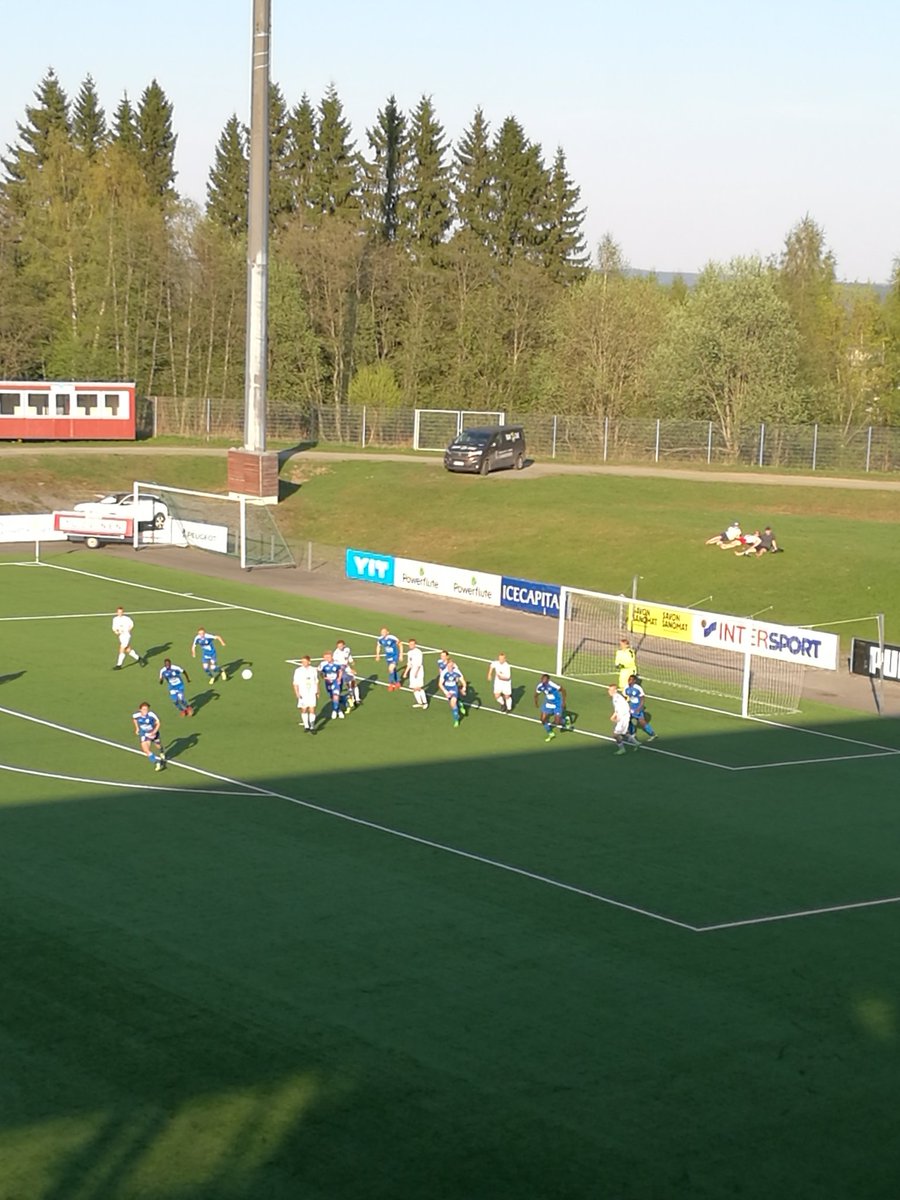 tuiskum's tweet photo. Savon derby #kakkonen #kufu98 #PK37 https://t.co/WtJa2aqBBt