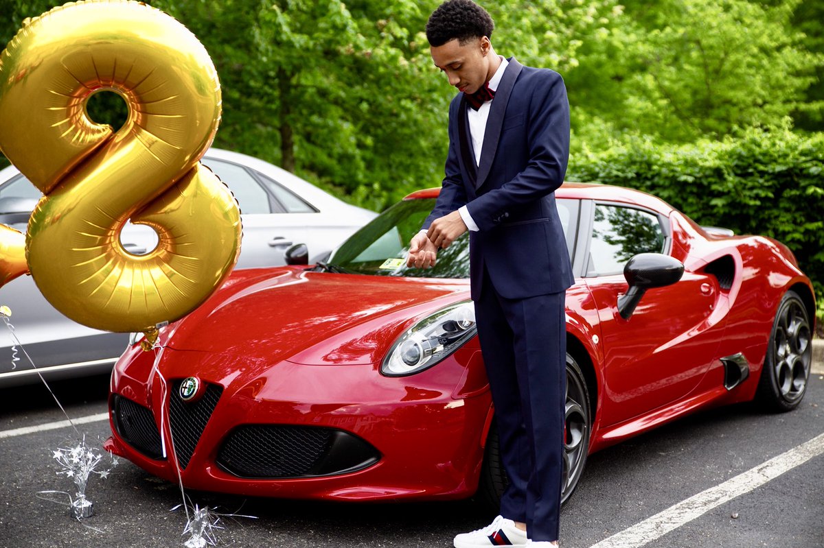 1lilmelooo's tweet photo. 💰 #OxonProm2k18 https://t.co/fz4GPP2Ot9