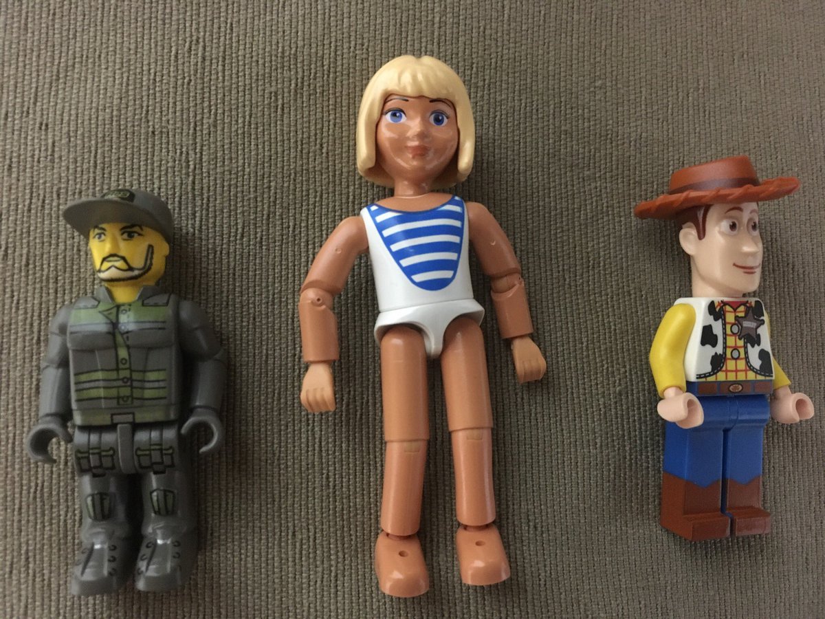 ドンコル Twitterren 例のオフ会で手に入れたレゴのフィグたち サイズ感がどう見ても通常のミニフィグより大きい