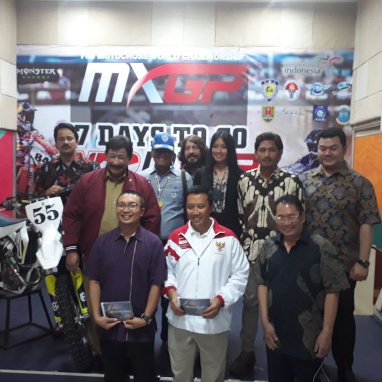 BabelOtomotif's tweet photo. 47 Days countdown MXGP OF INDONESIA 31 JUNI - 1 JULI 2018. https://t.co/vGcA1mkAYN
