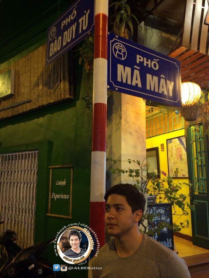 cutenessavie's tweet photo. Travel to Vietnam for Hanoi Film Festival 2014
Selfie muna bago mag punta ng Red Carpet sa Hanoi Film Festival. Hihi
Alden Richards 2014
#ALDENReflections https://t.co/ZPYsBuvVe0