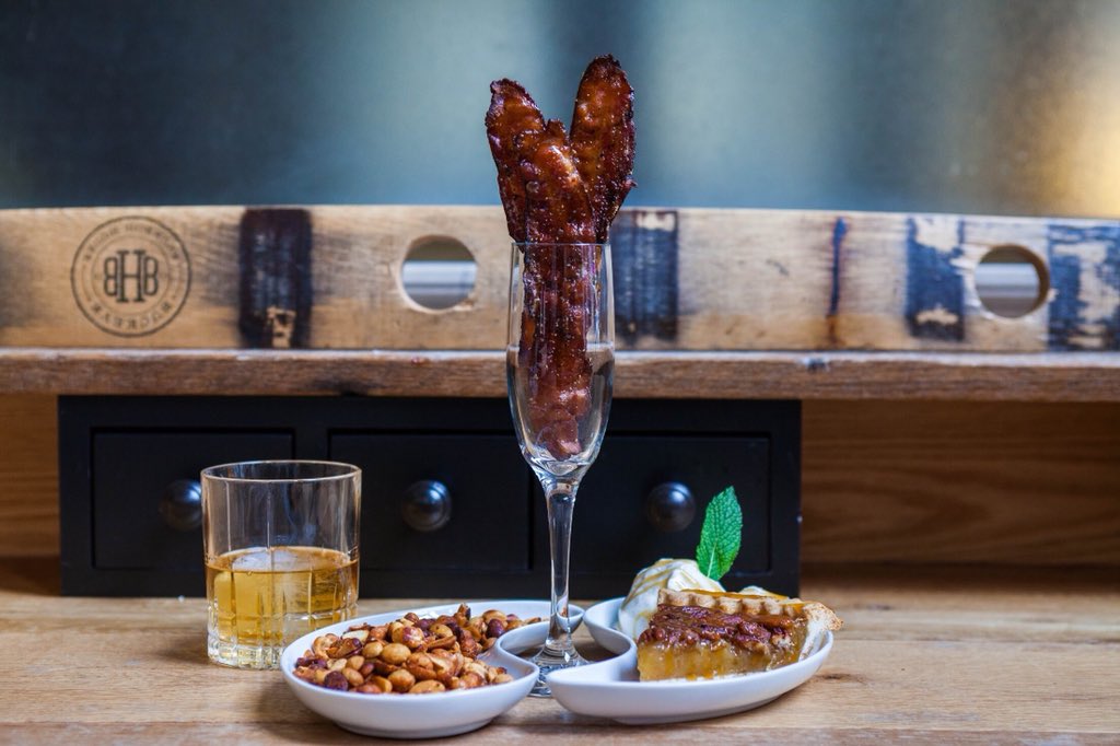 BuckeyeBourbon House tweet media