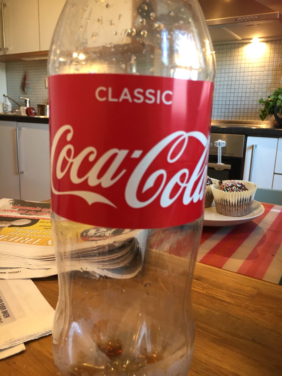 DenToppesteHund's tweet image. #MakeTheLogoBigger