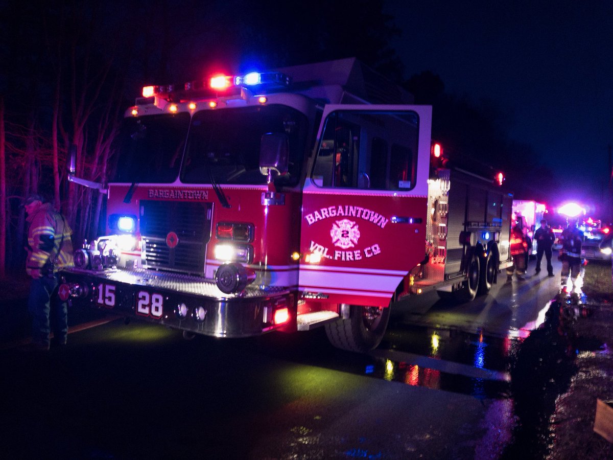 BargaintownFire's tweet photo. At 1:15 this morning Bargaintown Firefighters went mutual aid to the Farmington section of Egg Harbor Twp. on Pleasant Heights Ave to assist with 2 working fires.  Car 1520, Engine 1522 and Tender 1528 responded with 11 Members. Fire was extinguished without injury. https://t.co/kRGihFkx4G