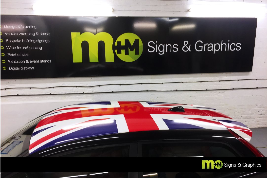 With the royal wedding coming up... Here's a great British roof all fitted and ready! 🥂🥂 #royalwedding #wrap #britain #roof #royal #graphics #printing