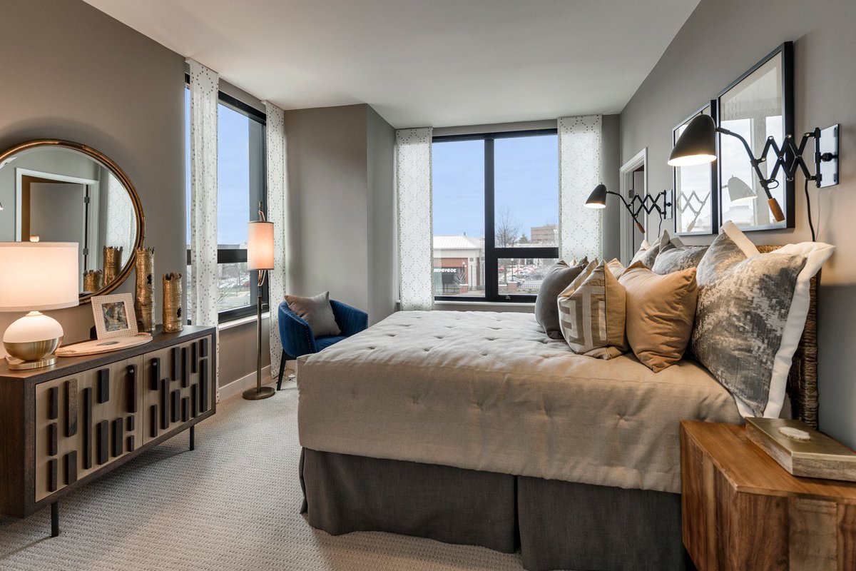 SignatureApts's tweet photo. Studio, One, Two or Three Bedroom floor plans that are sure to make a mark on you. #SignatureApts | https://t.co/7yRxfNJLwK #RestonTownCenter https://t.co/98iowOiY8I
