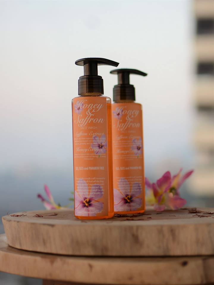 beingnyassa's tweet photo. #nyassa #beingnyassa #nyassabathandbodyproducts #facewash #honeyandsaffron #mothersdayspecial https://t.co/aAtPKzQBN6