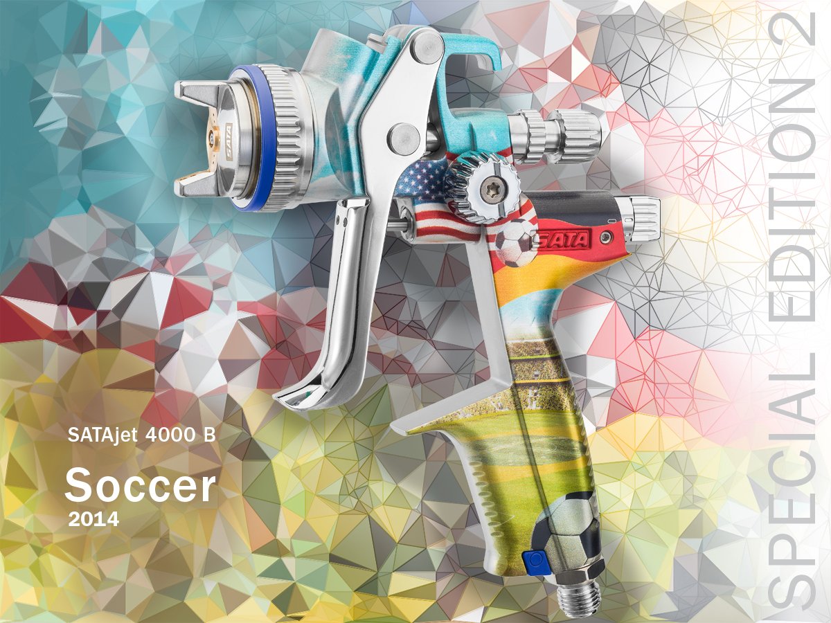 Are you already in the mood for the football/soccer World Cup? Kick-off is only a month away!
The Special Edition model SATAjet 4000 B Soccer’14 was launched on the occasion of the World Cup 2014 and exclusively available in the USA.
#SATA #SATAFamily #WorldCup2018