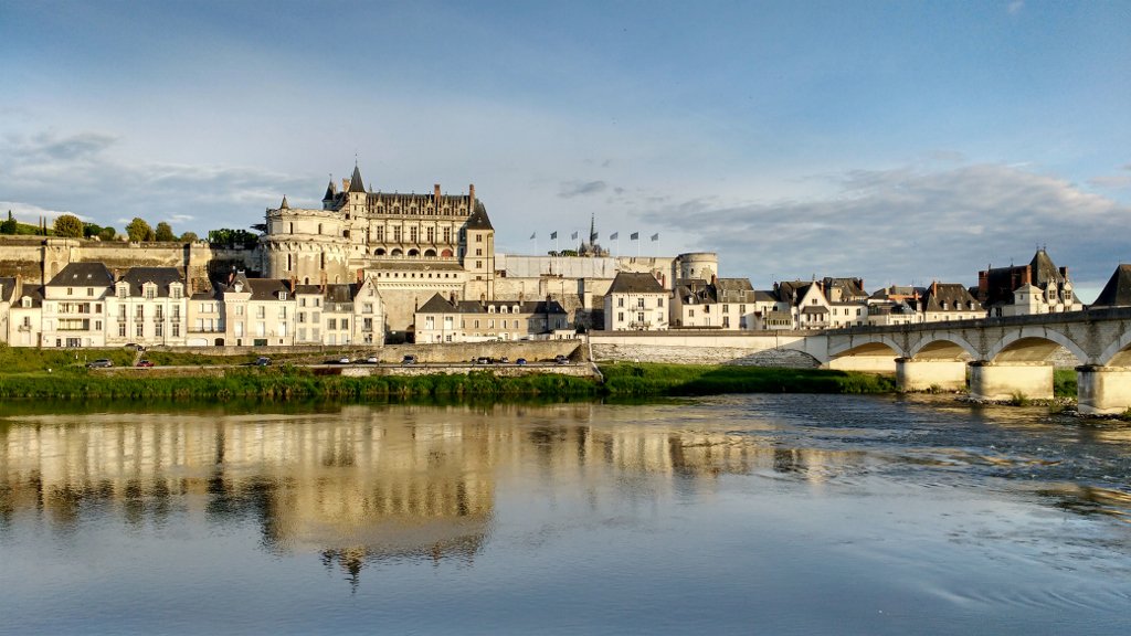 OurTourBlog's tweet photo. New Blog Post: Leonardo de Vinci in Amboise, France
Read it here - https://t.co/v34yDFzjbR
#amboise #motorhome #travelblog #lifeinavan https://t.co/BHp5YAel5L