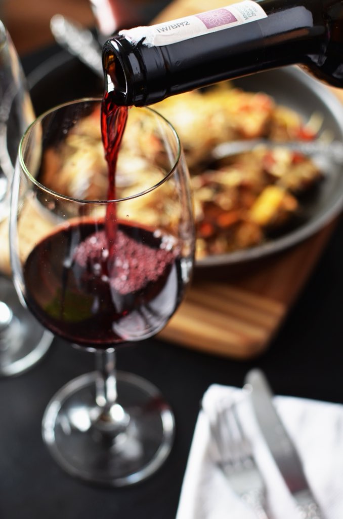 dtkwines's tweet photo. Don’t miss out on our 1st collaboration with @Shiraz_SA from 11-17 June.
We’ll be doing #7DaysOfShiraz + #Venison | R35 p/p for a Venison #Bitong + Red Wine Pairing (Shiraz + Syrah) at our cellar 🍷🍷🍷 https://t.co/3XAIsKOkyV