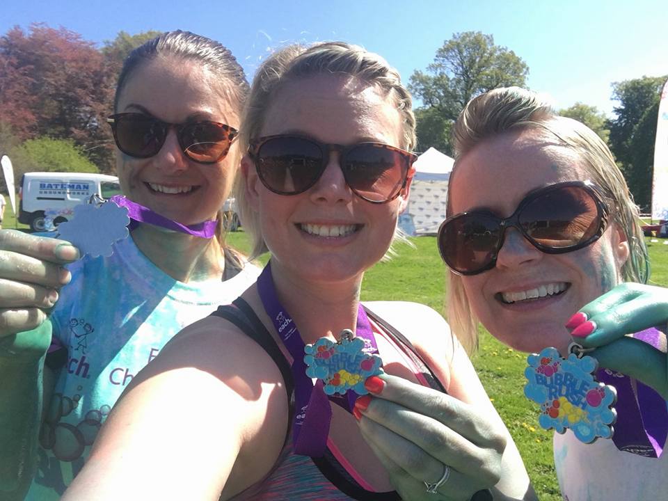 BubbleRushHull's tweet photo. Happy #MedalMonday 🏅Did you know that every bubbler who takes part in Bubble Rush gets a medal? Why not join us on the 2nd June at East Park in aid of @Dove_House! Tickets are available here: https://t.co/VTtGdHZw3M #hulltakesonthebubbles 💙💚💛💓 https://t.co/zs5CVVAk7x