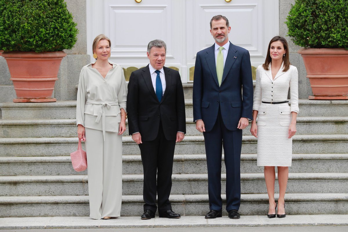 AGENDA DE SM. REYES FELIPE y LETIZIA (Tema precedente ) - Página 13 DdKI6pHV4AAS9X7