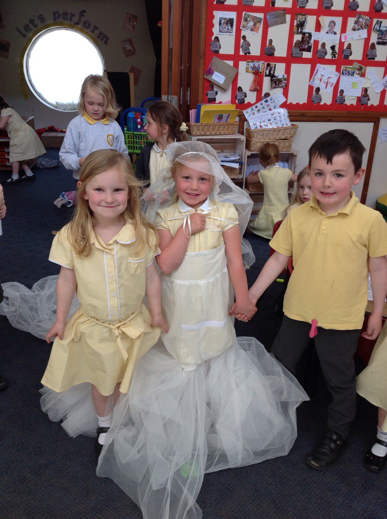 RedClassCKIS's tweet photo. We are getting in the mood for the royal wedding this week! https://t.co/1OrGxv6Y3y