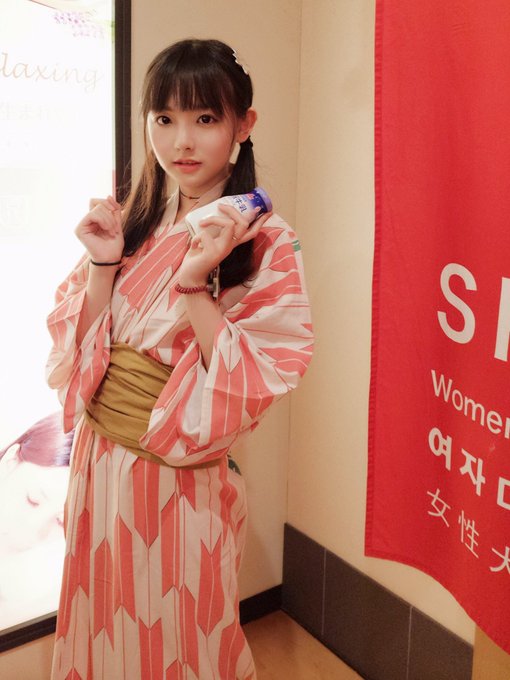 Twitterのコスプレ画像33