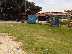 RennieStock's tweet photo. 2716sqm Warehouse/Industrial Property To Let in Halfway House Contact: Clare 0764306227 or visit: https://t.co/winQg7OPGv https://t.co/Lww9e8uUDQ