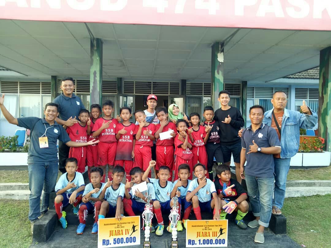 putratama_fc's tweet photo. Selamat adik-adikku SSB Putratama KU11 meraih Juara 3 dan Juara 4 Paskhas Cup 2018
@PSSI_Bantul https://t.co/SiuLozjqxx