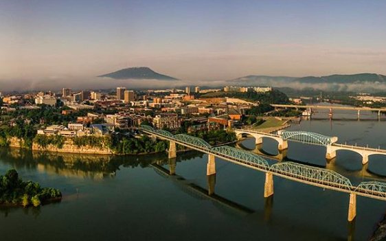 NOOGAtoday's tweet image. Photo of the Day: Bird’s eye view of Chattanooga nooga.com/216569/photo-o…
