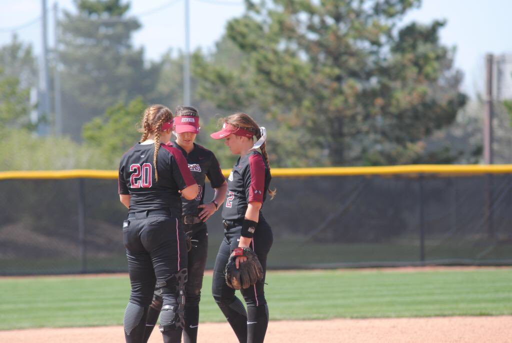 KennedySue16's tweet photo. “Okay, so the game plan is to beat Georgia Gwinnett, everyone in?” #TBABS #nationalsbound https://t.co/8so0B4Wrbu