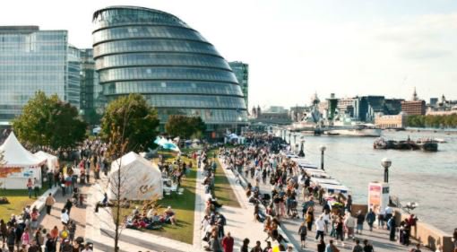visitlondon's tweet photo. Discover a vibrant riverside destination bustling with bars and restaurants, iconic attractions and cultural events when you #visitlondonbridge! ❤️ @atlondonbridge https://t.co/E14B2V1dzp