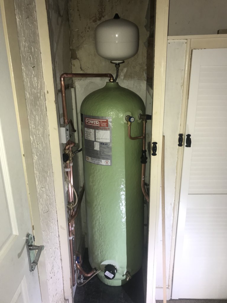 plumbzoneco's tweet photo. Is your cupboard too small for a standard off the shelf #slimline #unvented??? 🤔 then we have the solution #bespoke #hotwater #lancing #plumbingshoreham 120L Direct Unvented H=1400 W=420mm 👌🏻 https://t.co/damL5Rwxro