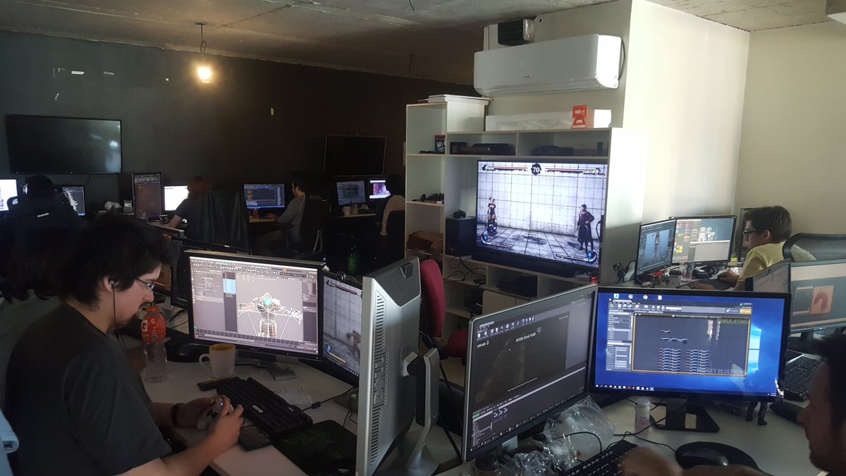 jsgbailey's tweet image. My visit to the @AOneGames studio. These guys are rocking! @OmenOfSorrow #GameDevChile