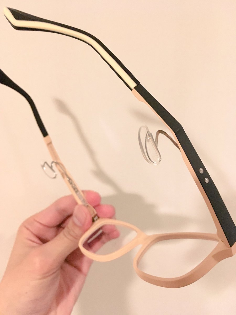 石川 賢利 僕はすぐ赤くなるくらいですが かぶれるとなるとかなりつらいですね 良ければこのメガネ 試してみてください