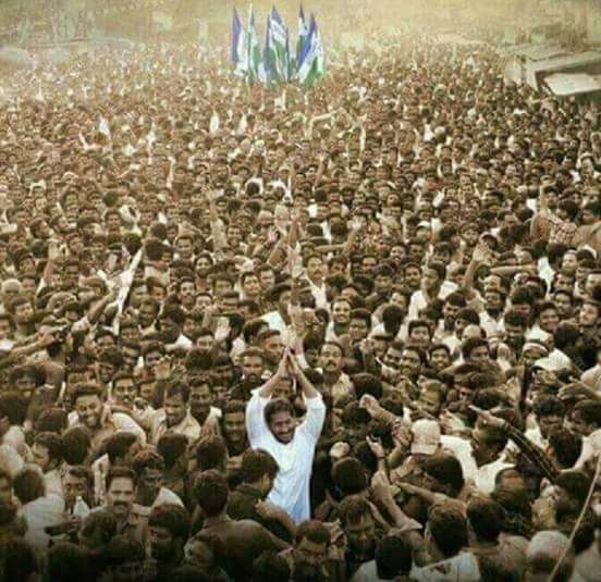 varun2c's tweet photo. This is a Simple and BIG example of @ysjagan's "COMMITMENT" to the people of #AndhraPradesh.
I am sure they must have realised it by your journey of #2000Kms with them.
#2000KmsOfYSJaganWinningHearts
@YSRCParty https://t.co/IA0JORMfJy
