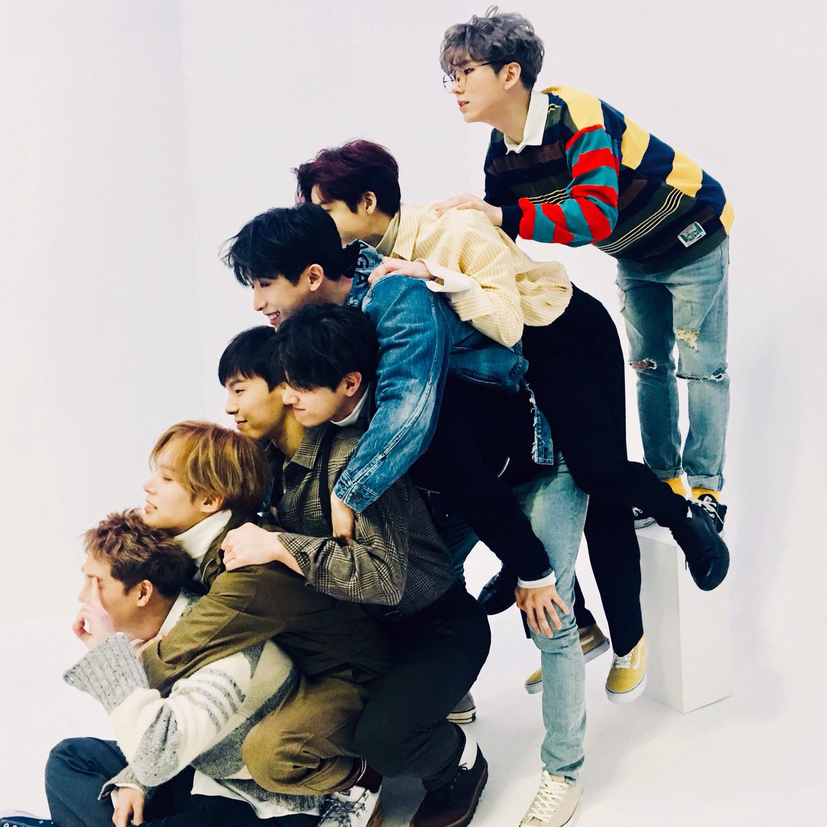 OfficialMONSTAX's tweet photo. [#MONSTA_X]
180514 #몬스타엑스3주년
'#몬베베'와 함께하는 #THANKU_514
#몬스타엑스 비하인드 스틸사진
Twitter ver. 공개 마지막✔

#MONSTAX
#THE_CONNET #더커넥트

#몬엑3살ㅊㅋㅊㅋ
#몬스타엑스3주년
#3YearsWithMonstaX https://t.co/IzJOaDieBK