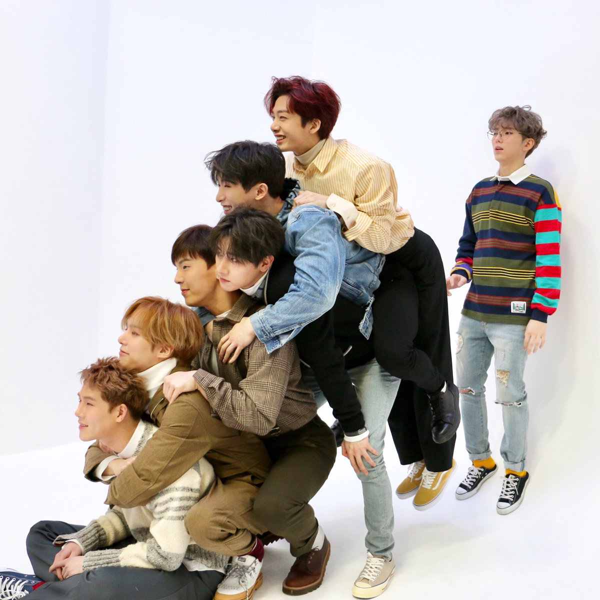OfficialMONSTAX's tweet photo. [#MONSTA_X]
180514 #몬스타엑스3주년
'#몬베베'와 함께하는 #THANKU_514
#몬스타엑스 비하인드 스틸사진
Twitter ver. 공개 마지막✔

#MONSTAX
#THE_CONNET #더커넥트

#몬엑3살ㅊㅋㅊㅋ
#몬스타엑스3주년
#3YearsWithMonstaX https://t.co/IzJOaDieBK