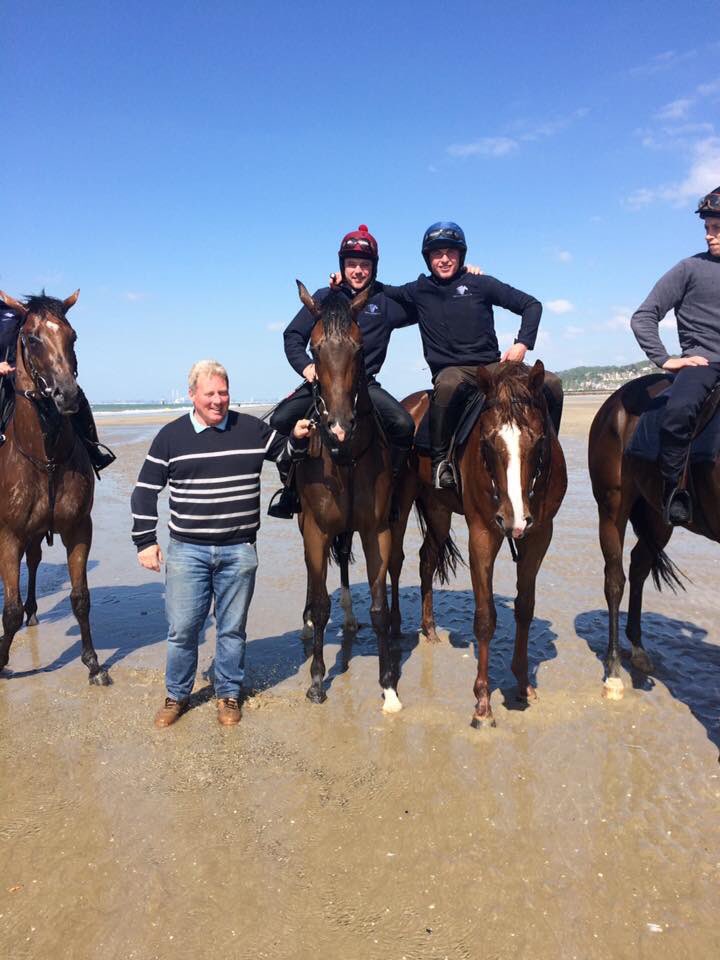 King Con 👑on the beach in Deauville last year with yesterday’s French 1,000 Guineas winner TEPPAL <a href="/BanshaHouse/">Bansha House Stables</a> <a href="/amymarnane/">Amy Marnane</a> <a href="/InfoArqana/">ARQANA</a> <a href="/SimcockRacing/">David Simcock Racing</a> #buysmartbuybansha #wheredreamscometrue