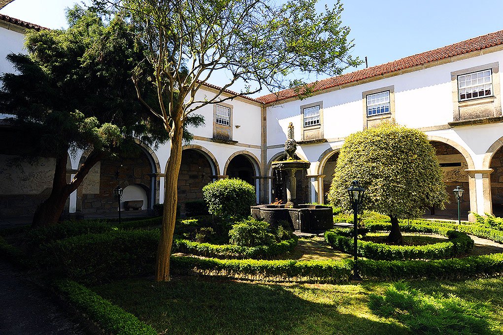 faceroute's tweet photo. Sabias que o Mosteiro de Santa Maria de Vila Boa do Bispo integra a Rota do Românico? E o nome da localidade tem origem numa lenda ligada a este monumento? Vem visitar este fantástico local! https://t.co/n86IuE8KC2
#faceroute #marcodecanaveses #portugal https://t.co/4hUNPsm5z2
