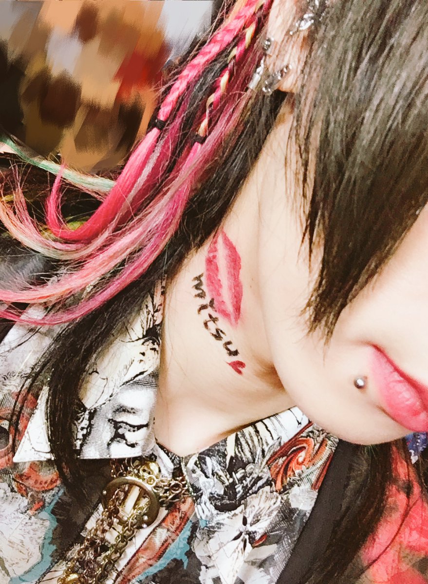 official_haku's tweet photo. みつどもえありがとう   久々に会えて嬉しかったぞ   みっちゃんにも久々に会えて嬉しかったしice一緒に出来て楽しかった   遊んでくれたみんなありがとうな   6月2日も楽しみ   今日は己の鼻から出でし聖なる水との戦いを繰り広げていた https://t.co/ismK7L2NRR