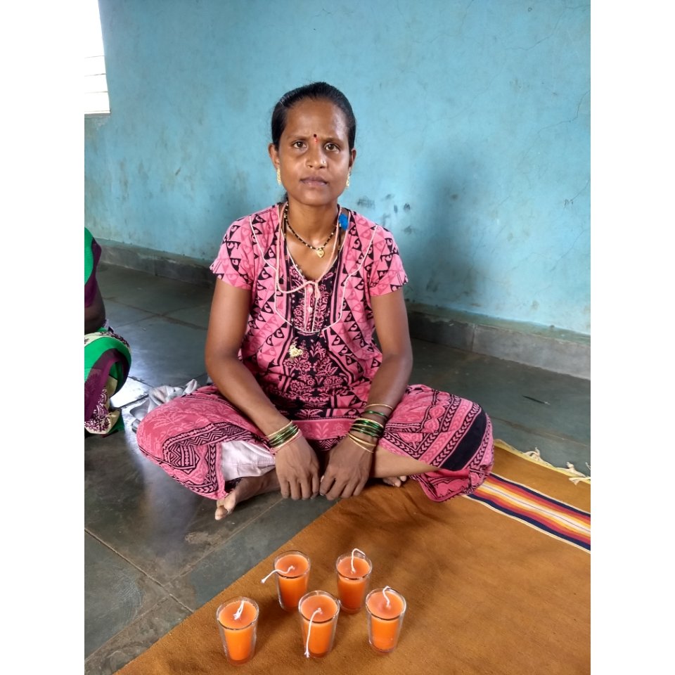 Rotaract_MSP's tweet photo. #KaushalVikas : #Tribalwomen taking part in discussion of various ways of #candlemaking, and presenting the candles.
#rotaract #rcmsp #rotary #rotaryinternational #rid3141 #rotaractmumbai #womenempowerment #skilldevelopment #SkillIndia #villageadoption #vocationalskills https://t.co/oVpS5vlpPG