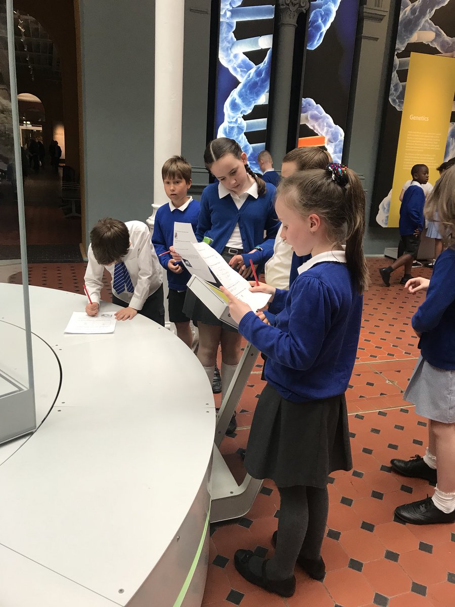 FCRCP5's tweet photo. P5 had a great day out at the National Museum of Scotland for our Inventors and Explorers topic 📺 https://t.co/kKMi7eIVTr