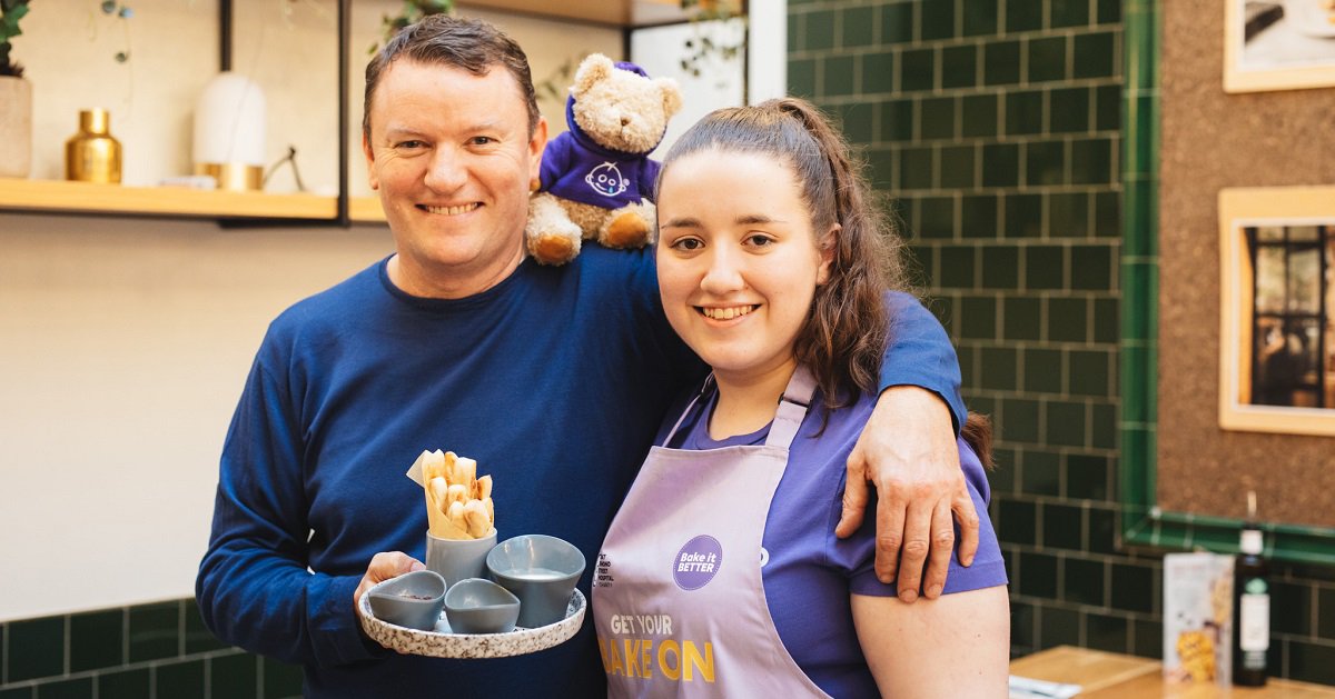 Tomorrow, @ASKItalian launch a brand-new White Chocolate Fondue desert to help us #BakeItBetter! Designed by GOSH patient Niamh alongside expert chef @TheoRandall, 50p from each sale will help children and families at GOSH!