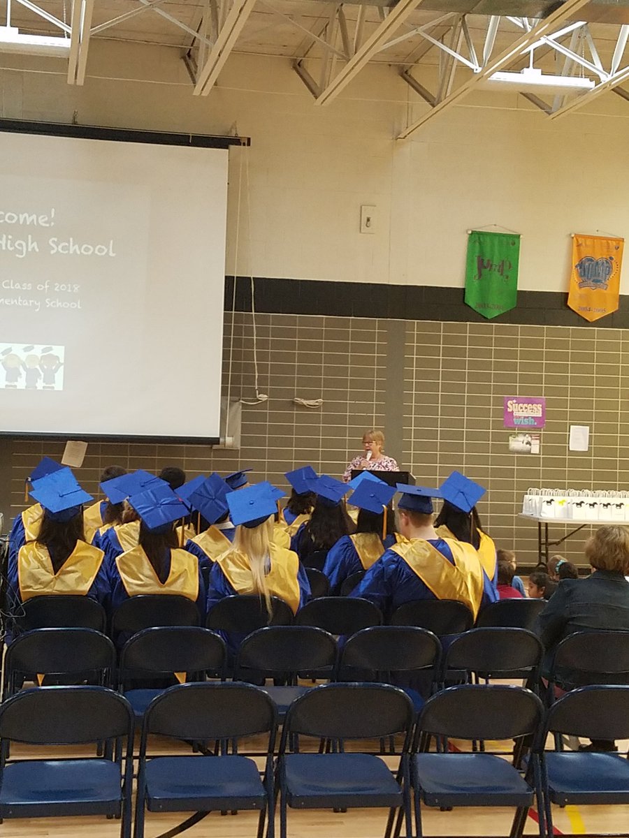 STOHTitle1's tweet photo. Mrs. Alexander addresses the class of 2018 for the final time! https://t.co/4vy0pafiEE