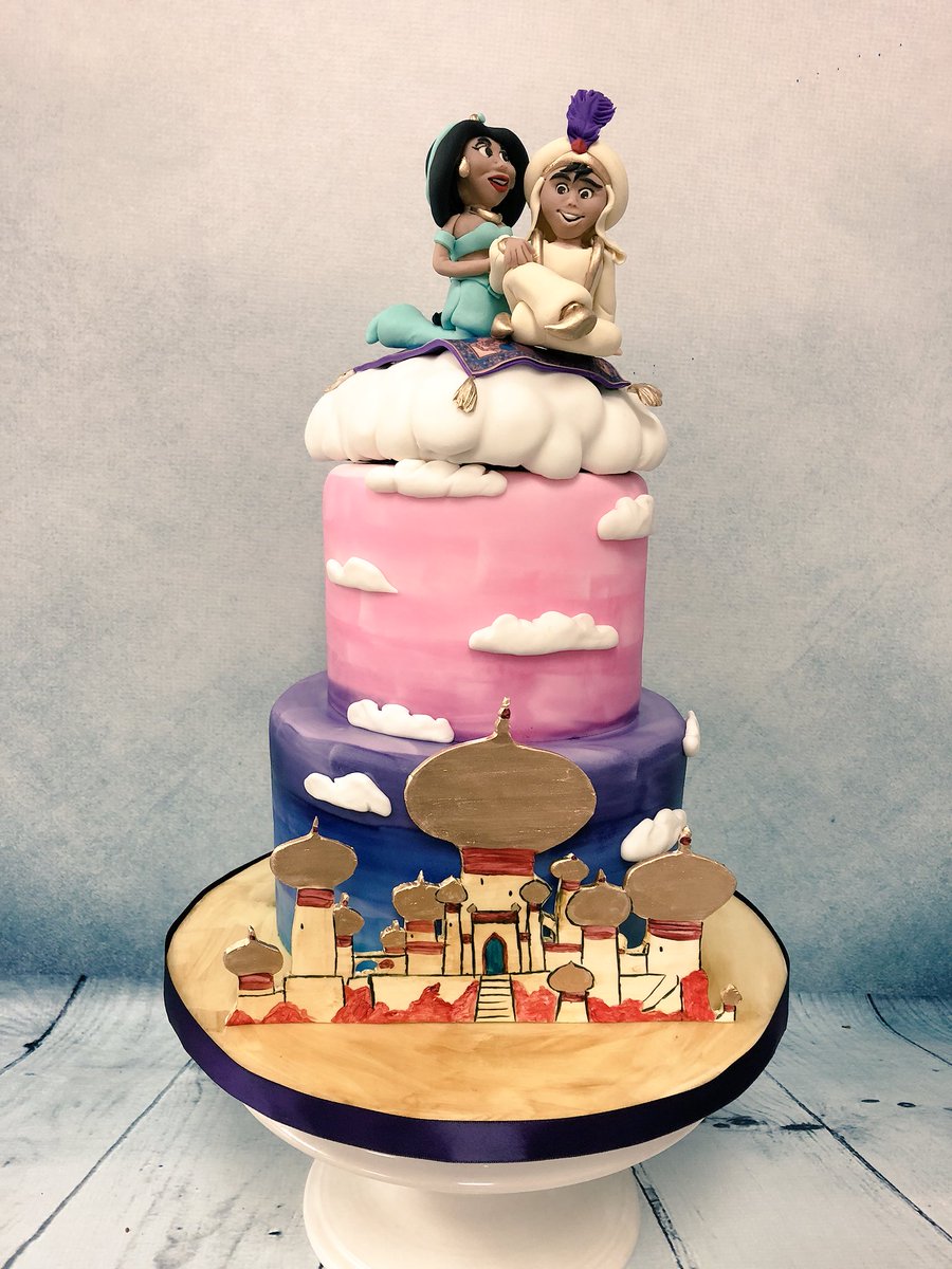 TooNicetoSlice's tweet photo. What a fun week in cakes for #kwawesome!  Loved creating all of them this week - and these were only half of them!  #customcakes #kitchener #waterloo #toonicetoslice #wrtalk https://t.co/tiuwc6Tfc0
