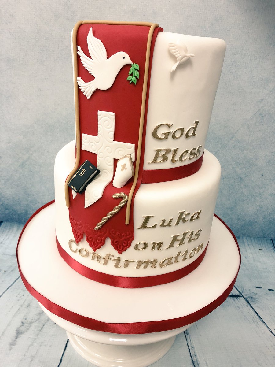 TooNicetoSlice's tweet photo. What a fun week in cakes for #kwawesome!  Loved creating all of them this week - and these were only half of them!  #customcakes #kitchener #waterloo #toonicetoslice #wrtalk https://t.co/tiuwc6Tfc0