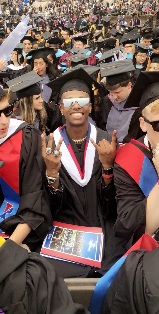 chozus's tweet photo. Only love my bed and my momma I'm sorry #UPennGrad https://t.co/MR374GERgp