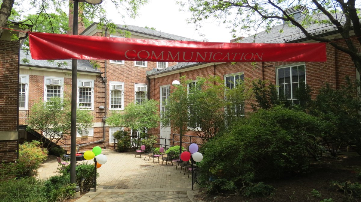 umdcommdept's tweet photo. The Annual Departmental Picnic for COMM was a great success! Congratulations to all of the award winners!!! (See full list here: https://t.co/tzKWvpscSN)  Thanks to @UMDDAIRY  and @UMDdining for the food! @umd_arhu #umdinnovates https://t.co/B27qDHSBZ7