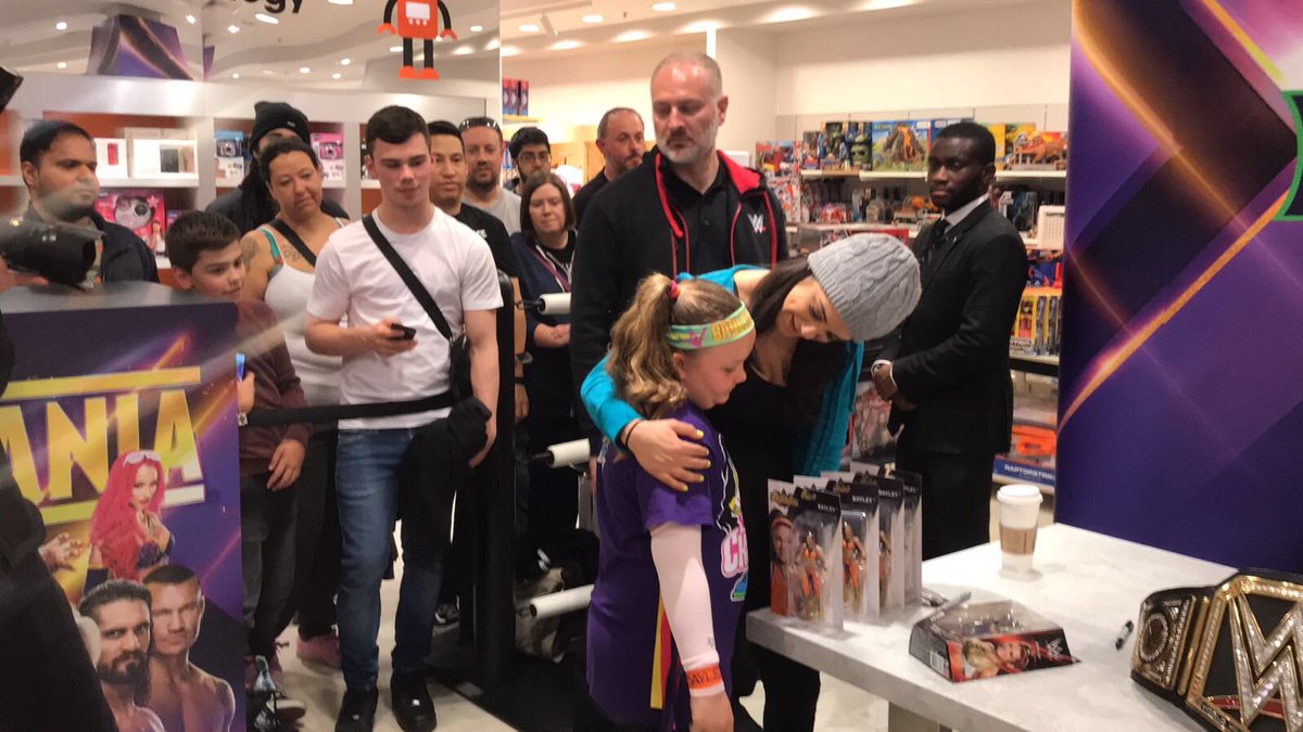 Dreams do come true 💗💙 <a href="/itsBayleyWWE/">Bayley</a> @BraunStrowman