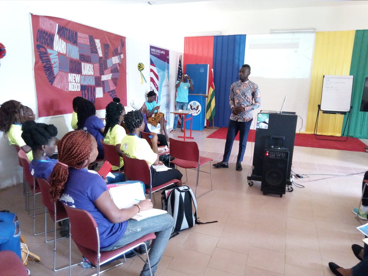 ABDBAMBA112's tweet photo. @FemaleTechCamp Jour1, communication 2: mettre à profit la plateforme Isahit pour autonomiser la #jeune #fille #FTCLome2018 @USEmbassyLome @nadegeafoutou @e2ctogo @etechnopole #Togo #TgTech https://t.co/FQjRFUOQTh