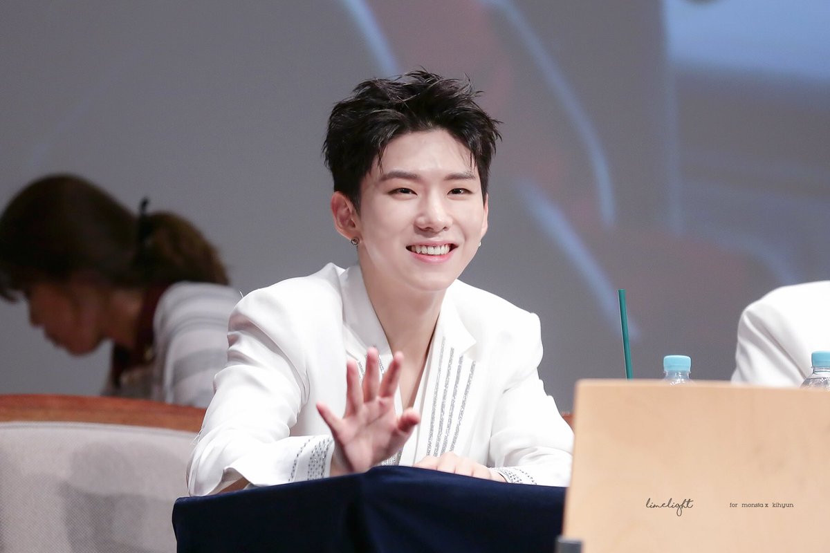 ๋ผ์๋ผ์๐ tweet media