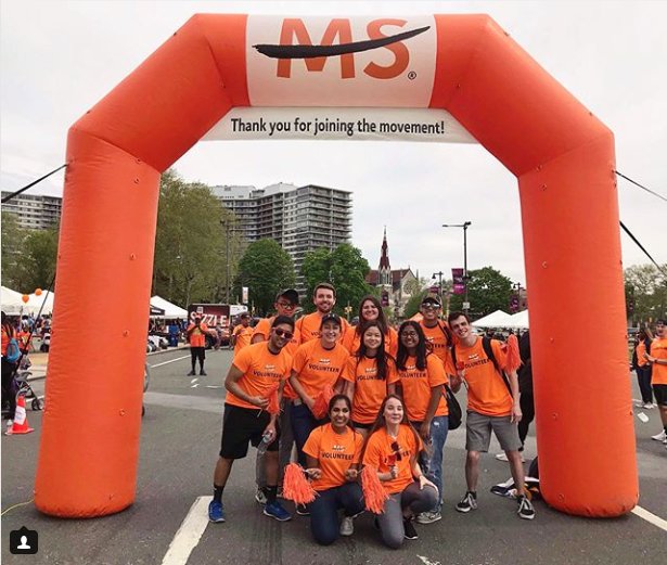 phisigmapi's tweet photo. The Gamma Xi Chapter (@psp_drexel) cheered on walkers during the Philadelphia Multiple Sclerosis Walk. "We love seeing our Brothers volunteering!" #pspservice #ImprovingHumanity #MissionMonday https://t.co/BFSJrne2Tl