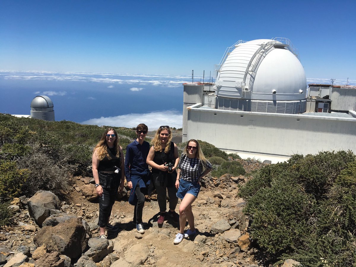 dr_sobral's tweet photo. Getting ready to observe at the @INGLaPalma Isaac Newton Telescope with clear skies above @LancUniPhysics @LancasterUni https://t.co/mvHauxciTk