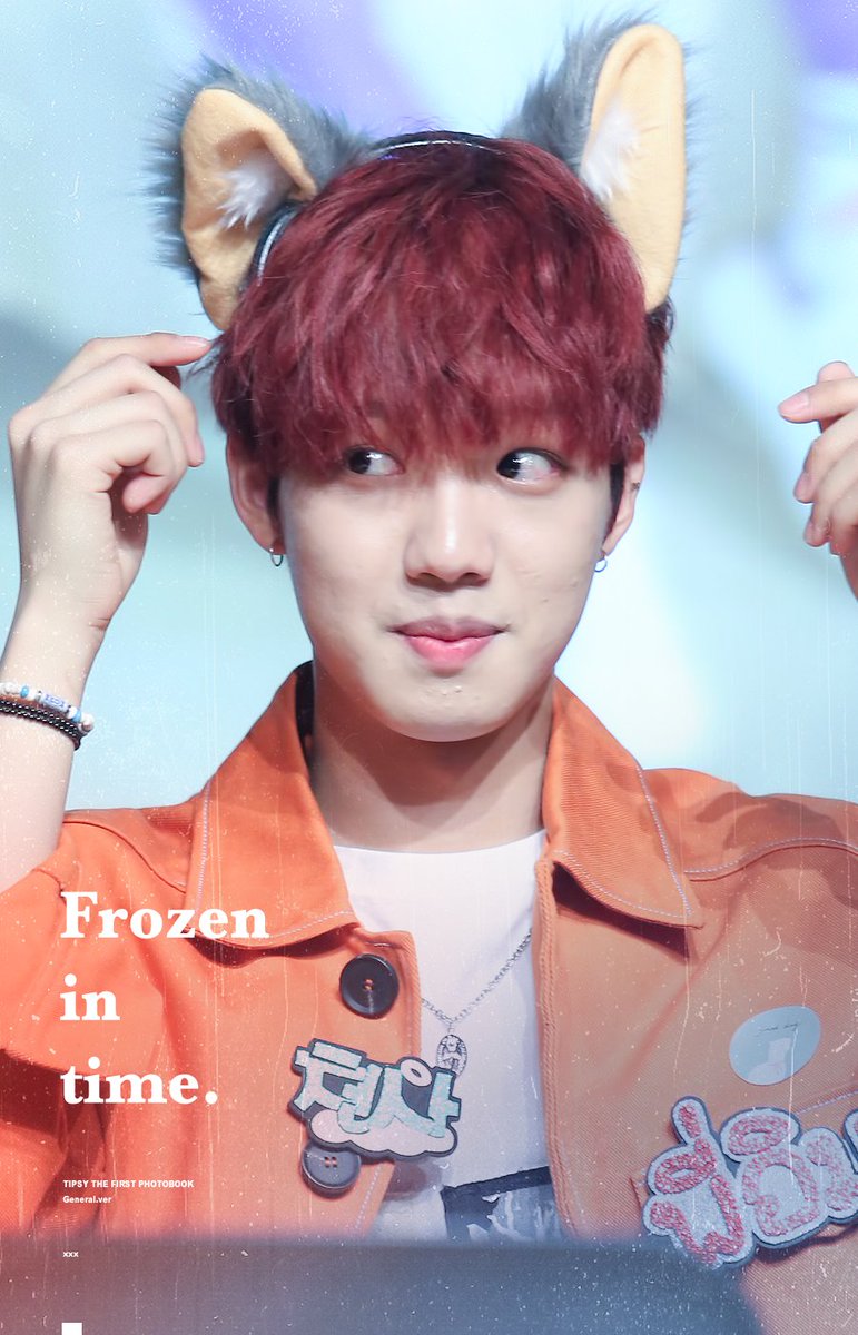 limyoungmin_net's tweet photo. TIPSY THE 1ST PHOTOBOOK ' Frozen in time. ' 
Photobook Preview#2

➖
General.ver 
프로듀서 101때 부터 데뷔후 지금까지 사진 포함되었습니다.  

📌 #MXM #임영민 #Frozen_in_time https://t.co/s8AgFQjgj3