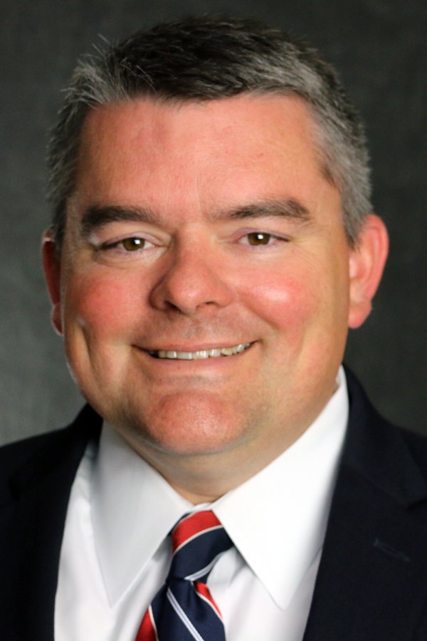 rucoschools's tweet photo. John Marshall named next principal of Oakland High School;
Marshall succeeds Bill Spurlock, who will become Director of Schools July 1 https://t.co/GtqPBw4khC @spurlockb_ohs @marshallj_ohs https://t.co/V3fBJgF7wU